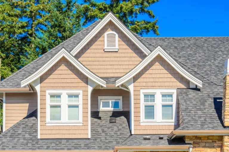 Repairing or Replacing Siding: What’s Best for Your Stratford Home?